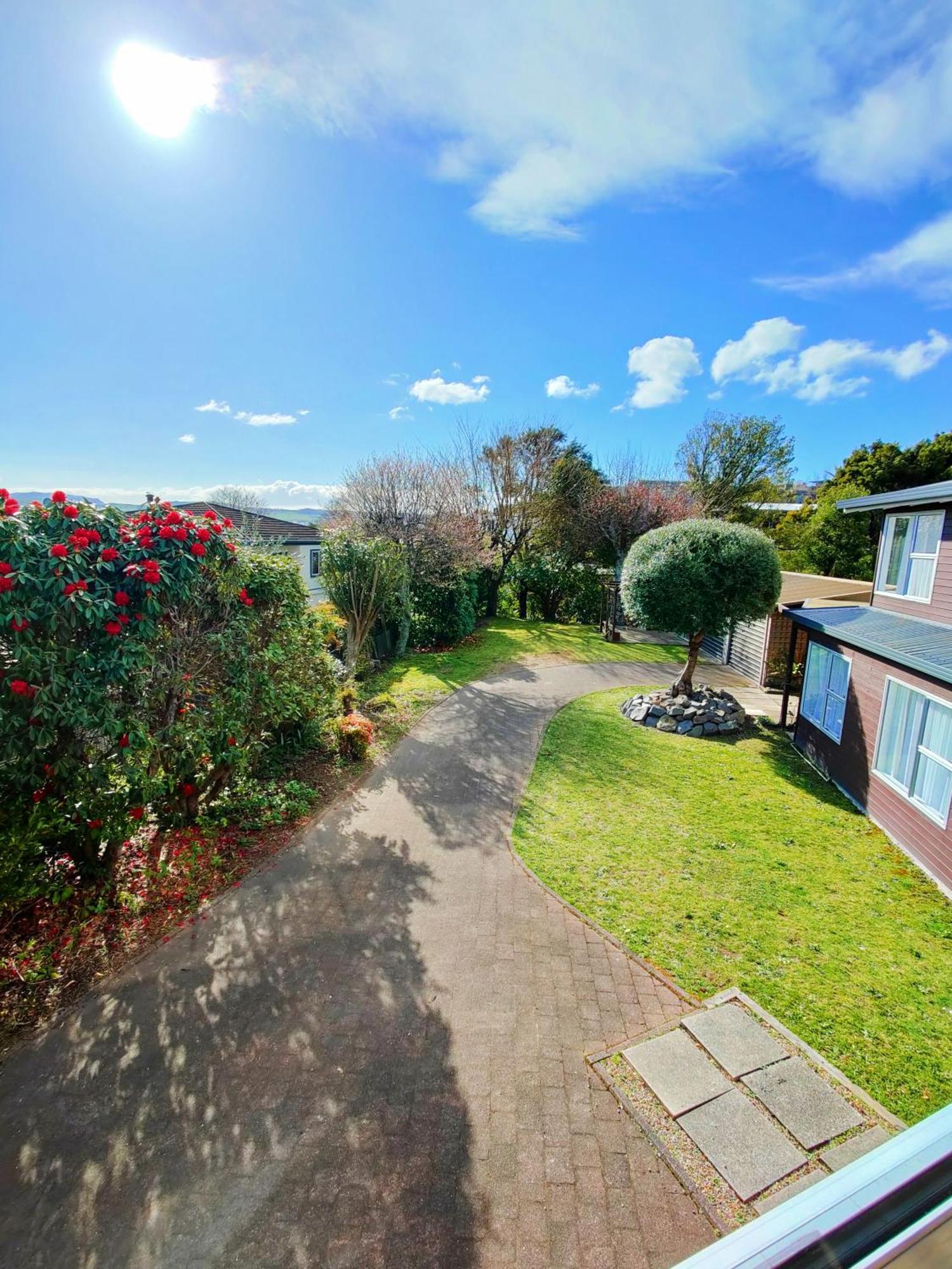 Delight In Birch-Lake View Holiday Home Taupo Exterior foto