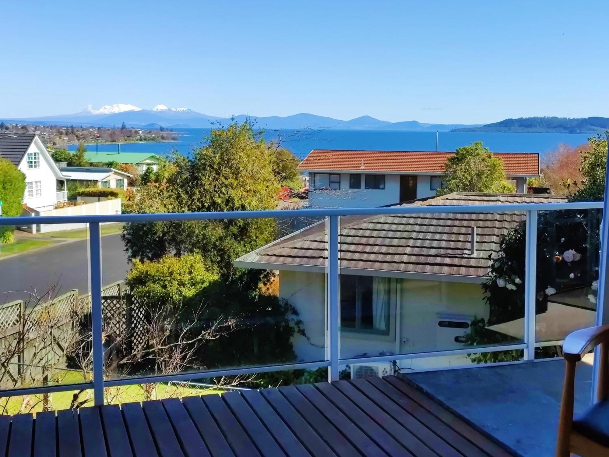 Delight In Birch-Lake View Holiday Home Taupo Exterior foto
